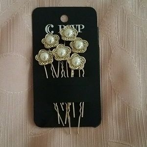 Pearl hair pins